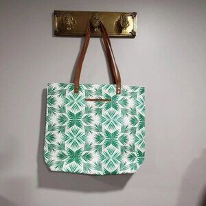 Jewel by Thirty-One Large GreenWhite Tote Bag